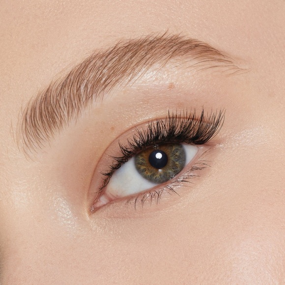 KYLASH false lashes by Kylie Jenner - Picture 2 of 3